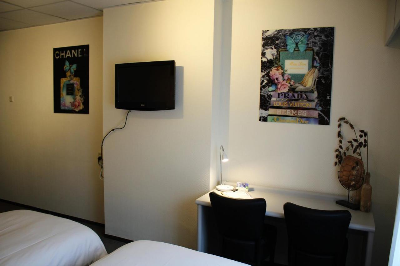 Hotel Restaurant De Jonge Heertjes Aalsmeer Kültér fotó
