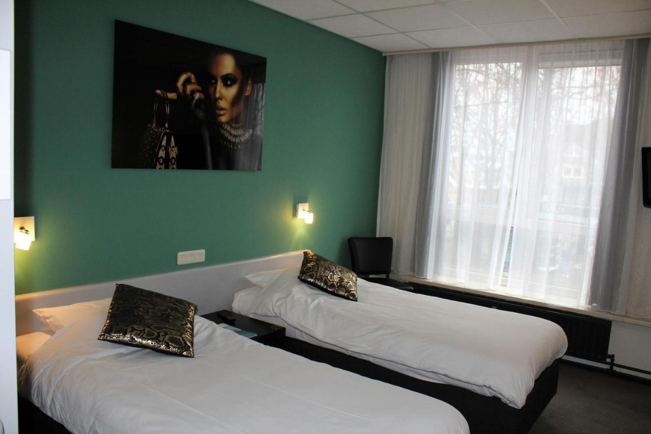 Hotel Restaurant De Jonge Heertjes Aalsmeer Kültér fotó